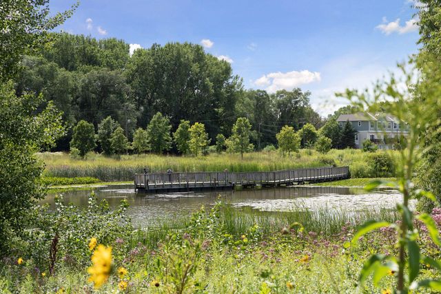 885 Case Avenue, Saint Paul, MN 55106