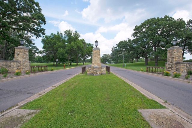 885 Case Avenue, Saint Paul, MN 55106