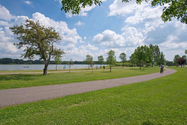 885 Case Avenue, Saint Paul, MN 55106