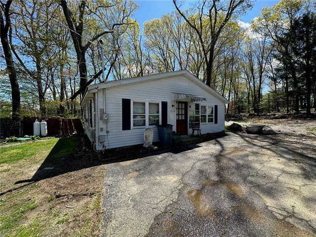 8 Buona Vista Avenue, Johnston, RI 02919