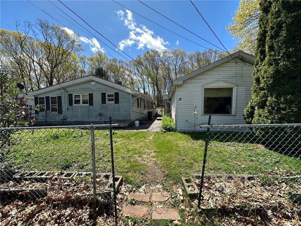 8 Buona Vista Avenue, Johnston, RI 02919