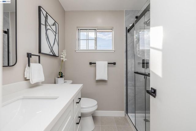 1394 Glacier Dr, Milpitas, CA 95035