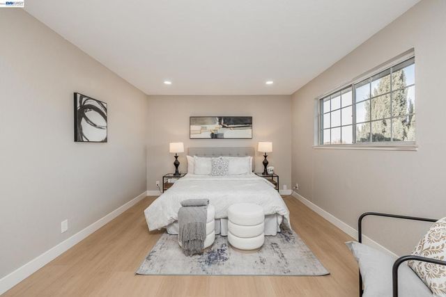 1394 Glacier Dr, Milpitas, CA 95035