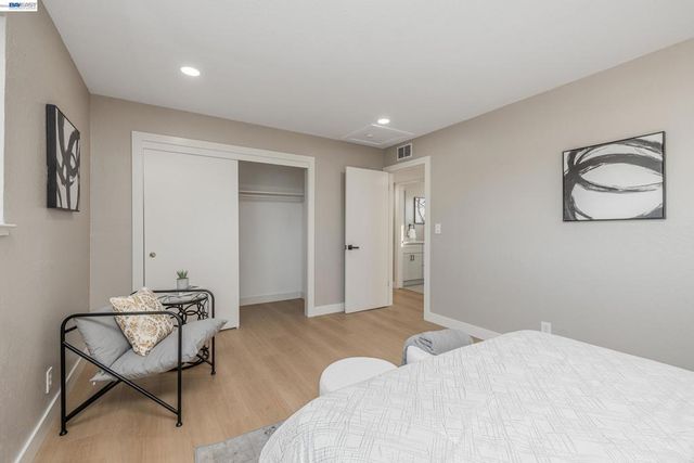 1394 Glacier Dr, Milpitas, CA 95035