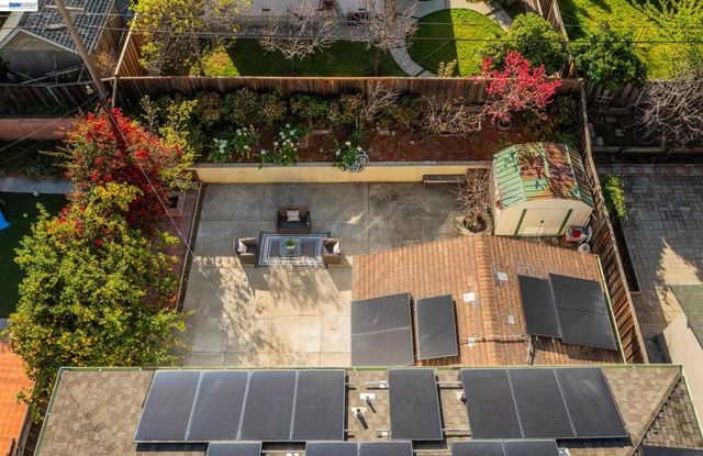 1394 Glacier Dr, Milpitas, CA 95035