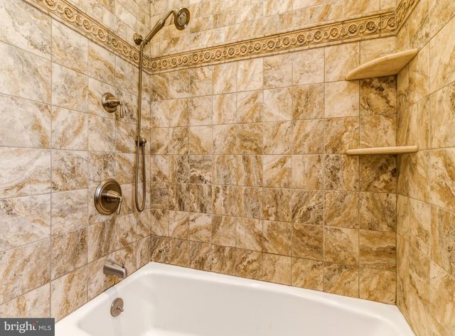 5 WINDSOR RD, Gibbsboro, NJ 08026