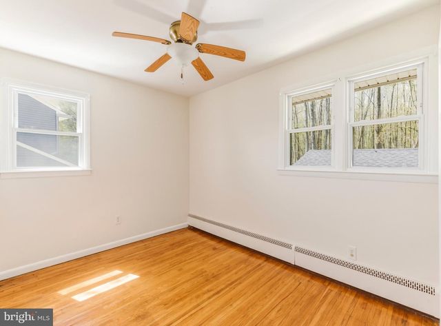 5 WINDSOR RD, Gibbsboro, NJ 08026