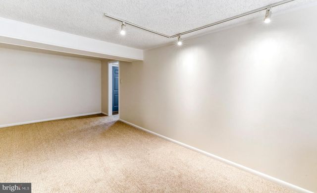 5 WINDSOR RD, Gibbsboro, NJ 08026