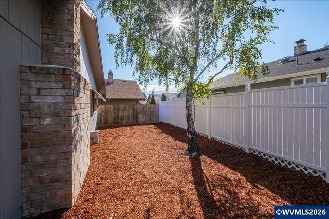 1986 Pecan Ct NW, Salem, OR 97304