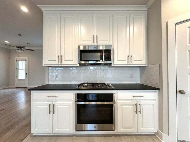 39177 High Creek Ave, Gonzales, LA 70737