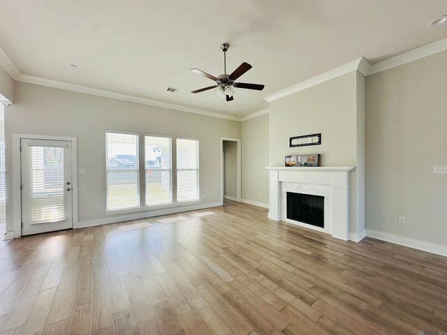 39177 High Creek Ave, Gonzales, LA 70737