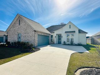 39177 High Creek Ave, Gonzales, LA 70737