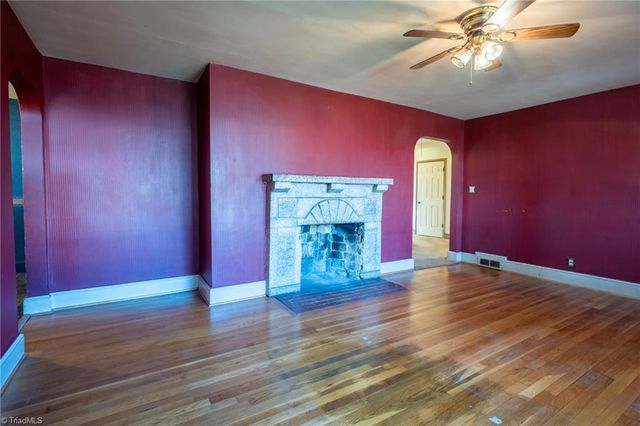 1707 Brookwood Drive, Winston-salem, NC 27106