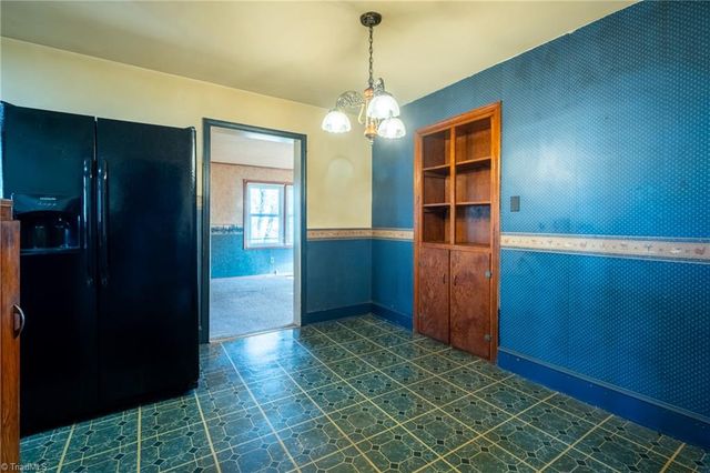 1707 Brookwood Drive, Winston-salem, NC 27106