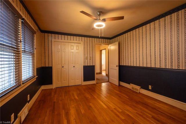 1707 Brookwood Drive, Winston-salem, NC 27106