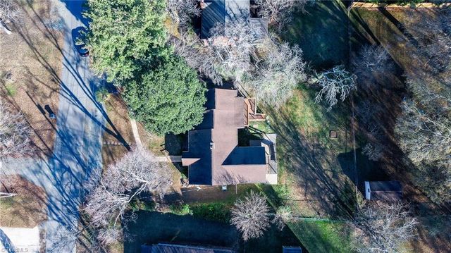 1707 Brookwood Drive, Winston-salem, NC 27106