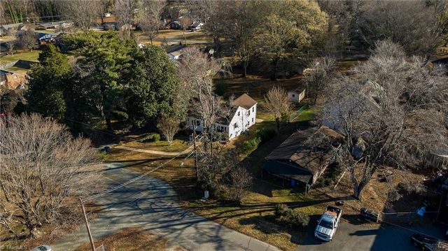 1707 Brookwood Drive, Winston-salem, NC 27106