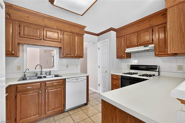 797 Casual CT, Virginia Beach, VA 23454