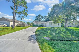 462 NW Sherbrooke Avenue, Port St Lucie, FL 34983