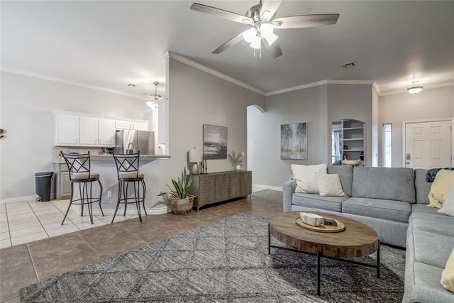 8733 Starling Path, Edmond, OK 73034