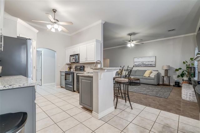 8733 Starling Path, Edmond, OK 73034