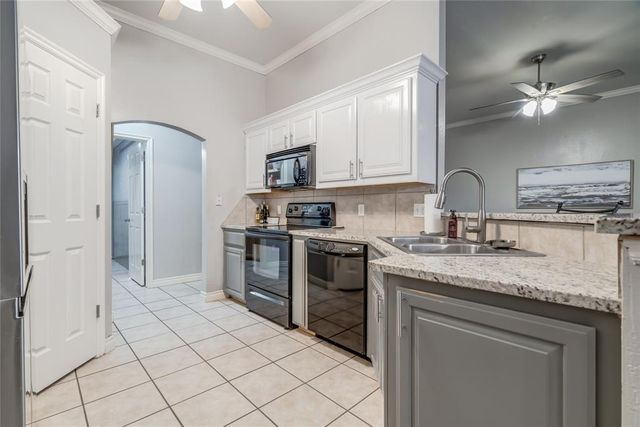 8733 Starling Path, Edmond, OK 73034