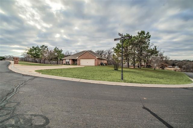 8733 Starling Path, Edmond, OK 73034