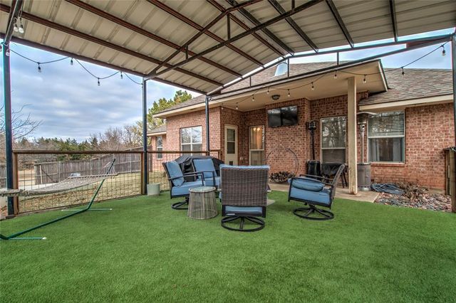 8733 Starling Path, Edmond, OK 73034