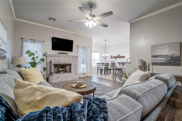 8733 Starling Path, Edmond, OK 73034