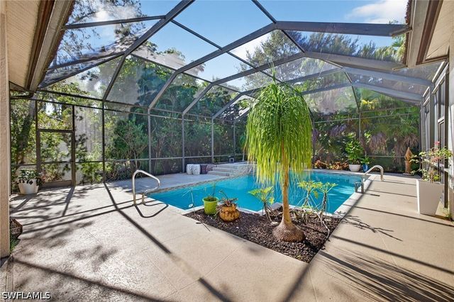 2229 Goshawk CT, Naples, FL 34105