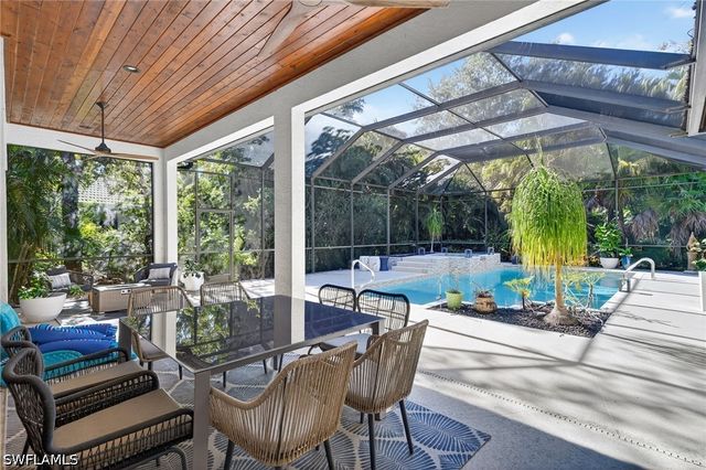 2229 Goshawk CT, Naples, FL 34105