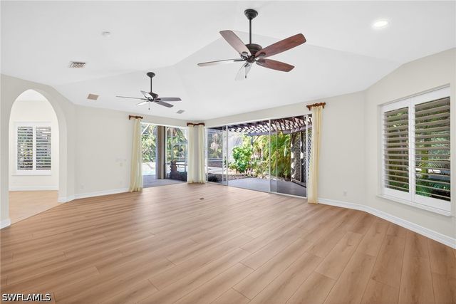 2229 Goshawk CT, Naples, FL 34105
