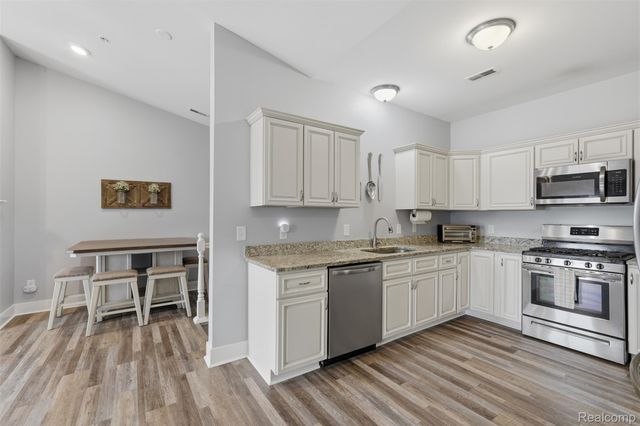 1745 Welland Street, Howell, MI 48855