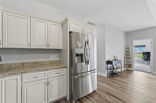 1745 Welland Street, Howell, MI 48855