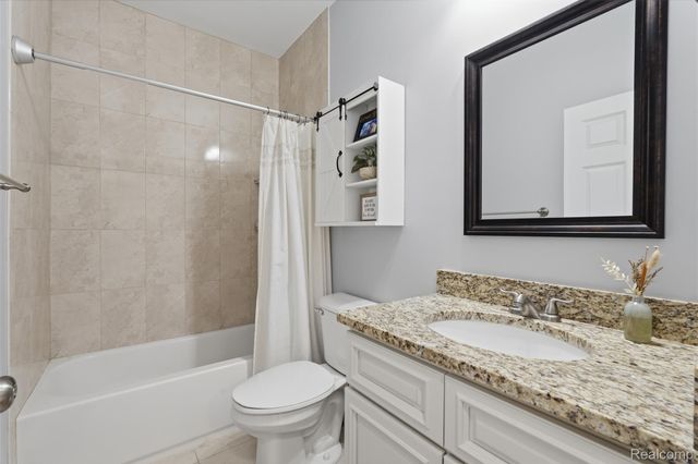 1745 Welland Street, Howell, MI 48855