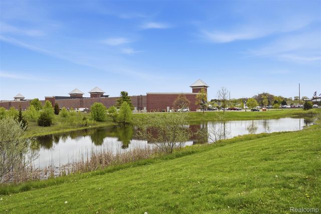 1745 Welland Street, Howell, MI 48855