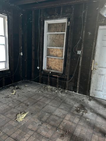 6321 S Rhodes Avenue, Chicago, IL 60637
