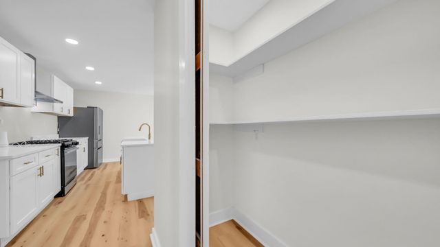 2800 SPRING HILL DR, Memphis, TN 38127