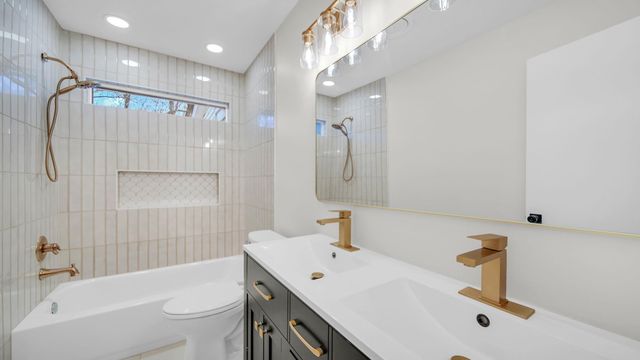 2800 SPRING HILL DR, Memphis, TN 38127