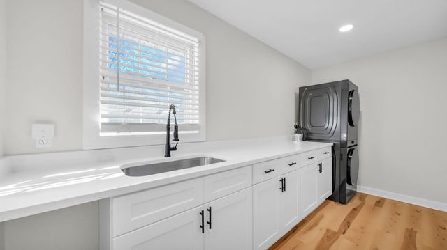 2800 SPRING HILL DR, Memphis, TN 38127