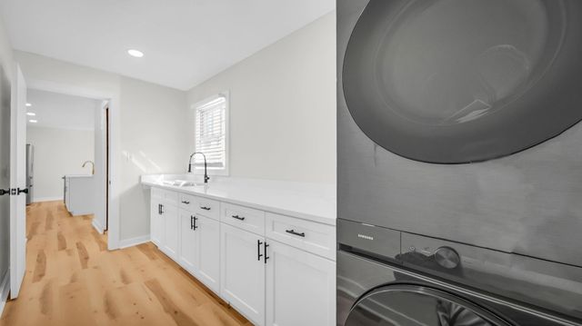 2800 SPRING HILL DR, Memphis, TN 38127