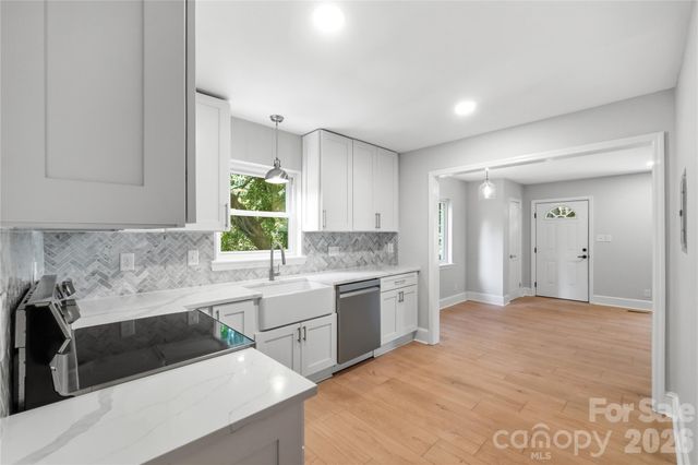 2617 Clydesdale Terrace, Charlotte, NC 28208
