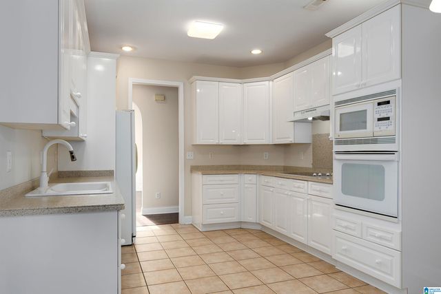 132 THORN BERRY DRIVE, Birmingham, AL 35242