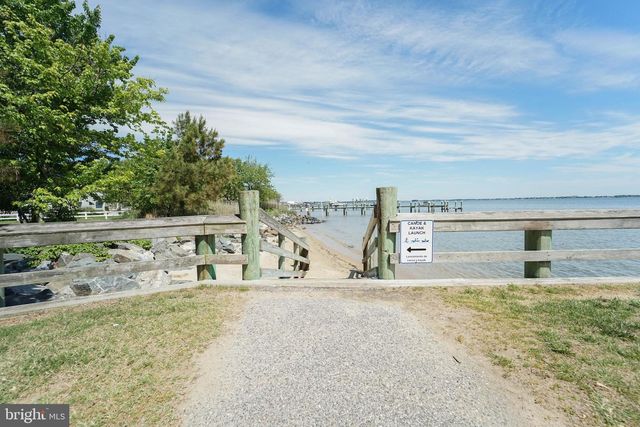 211 LONG POINT RD, Stevensville, MD 21666