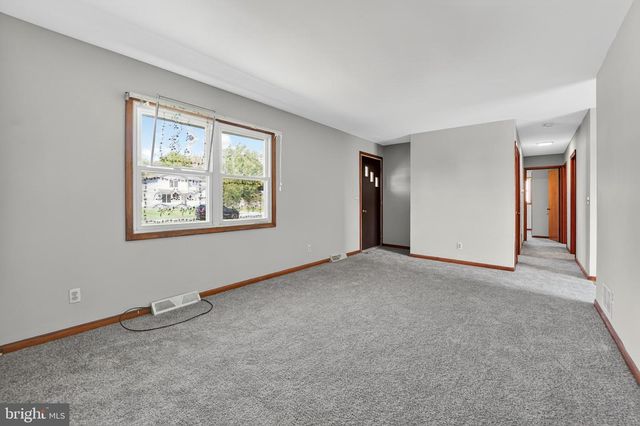 211 LONG POINT RD, Stevensville, MD 21666