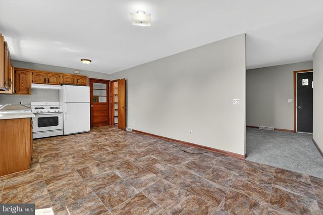 211 LONG POINT RD, Stevensville, MD 21666