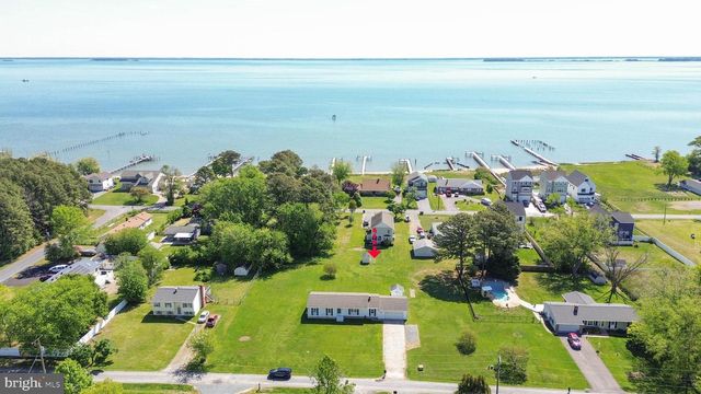 211 LONG POINT RD, Stevensville, MD 21666