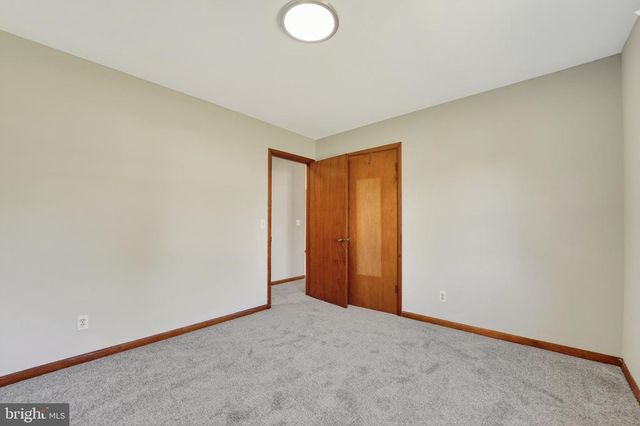 211 LONG POINT RD, Stevensville, MD 21666
