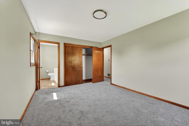 211 LONG POINT RD, Stevensville, MD 21666
