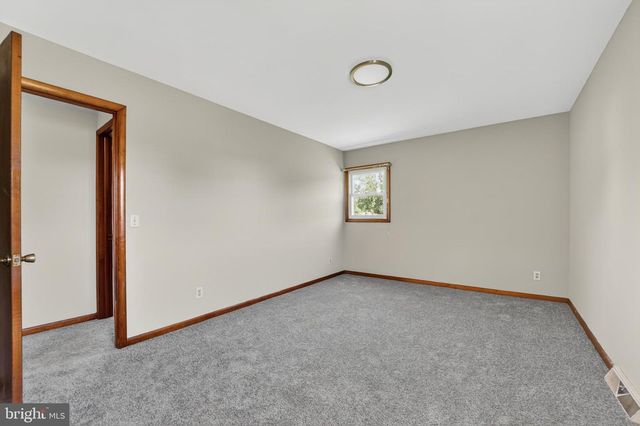 211 LONG POINT RD, Stevensville, MD 21666